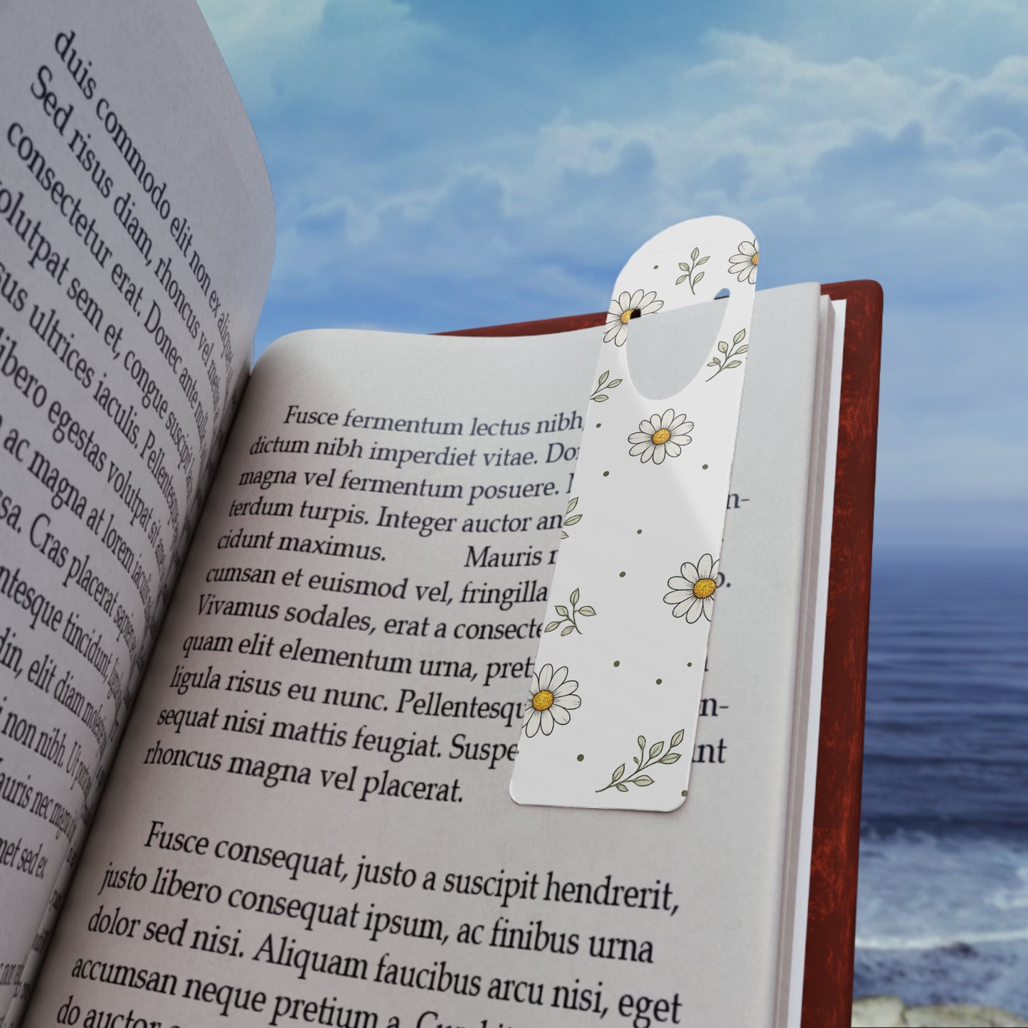 Daisy Pattern Metal Bookmark — Minimal Floral Book Clip