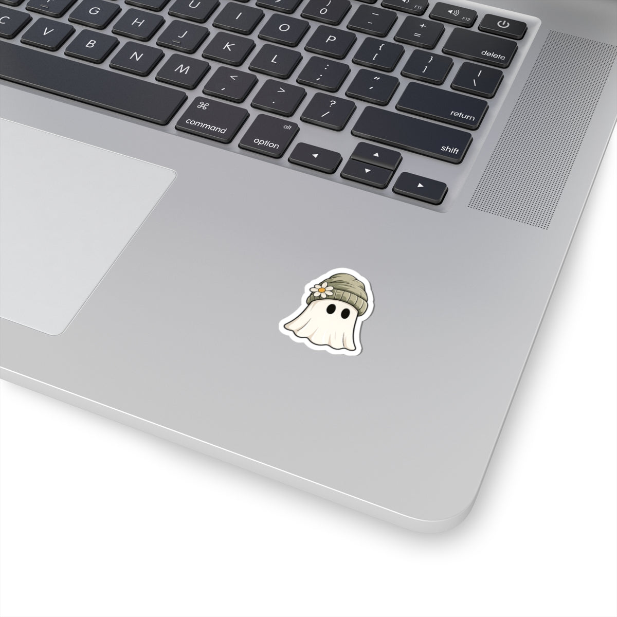 Cute Ghost Sticker — Daisy Beanie Ghost Kiss-Cut Vinyl Sticker (Halloween, Laptops & Water Bottles)